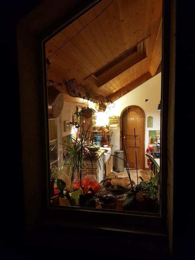 Au Bouton Dort Bed & Breakfast Sainte-Gauburge-Sainte-Colombe Exterior photo